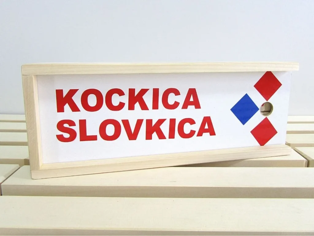 Kockica Slovkica u drvenoj kutiji